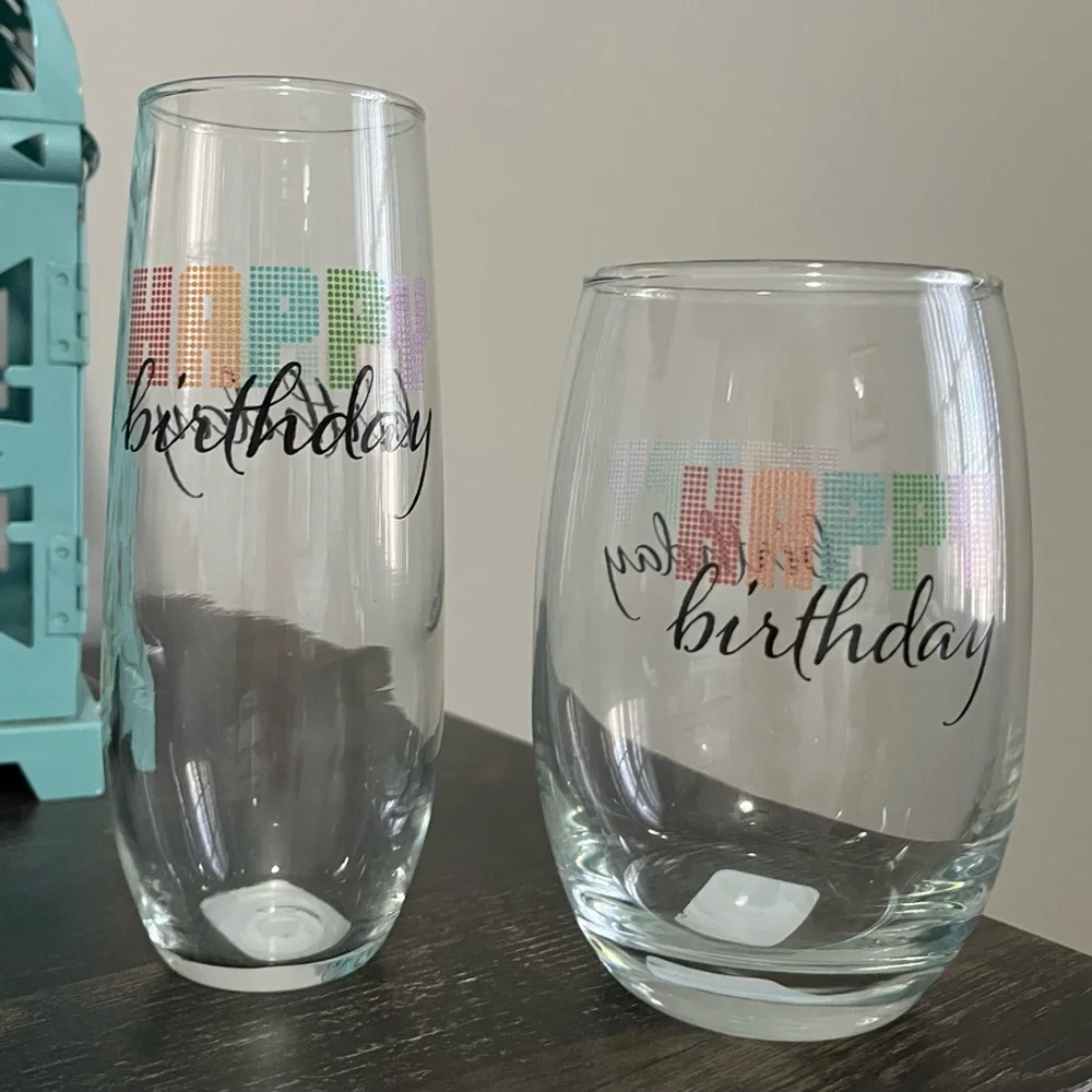 “Happy Birthday” Cristar Clear Wine Glass  Set of 2 🎂🆕🎂